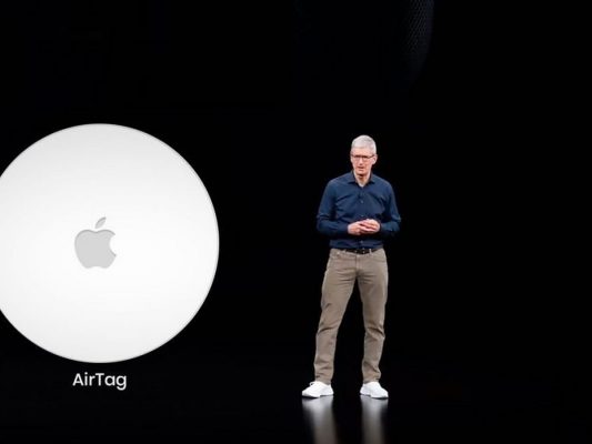 AirTag, il portachiavi smart di Apple arriva in due taglie